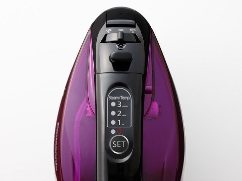(image for) Panasonic NI-WL41 1550W Ceramic Soleplate Cordless Steam Iron